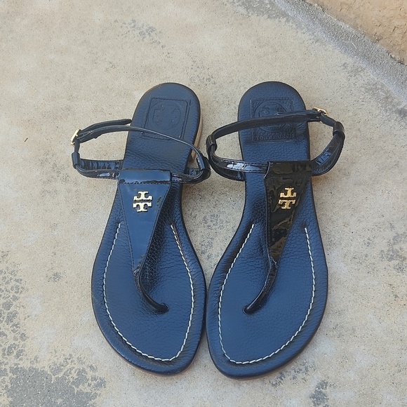 Tory Burch Shoes - Tory Burch Women's Black patent Dillan Sandal Size 7.5